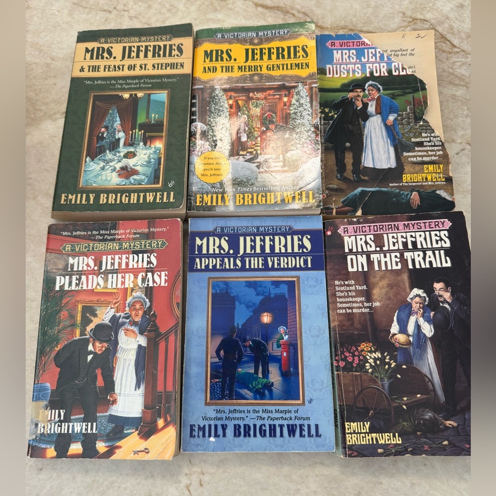 Books Mrs Jefferies and The Inspector Paperbacks